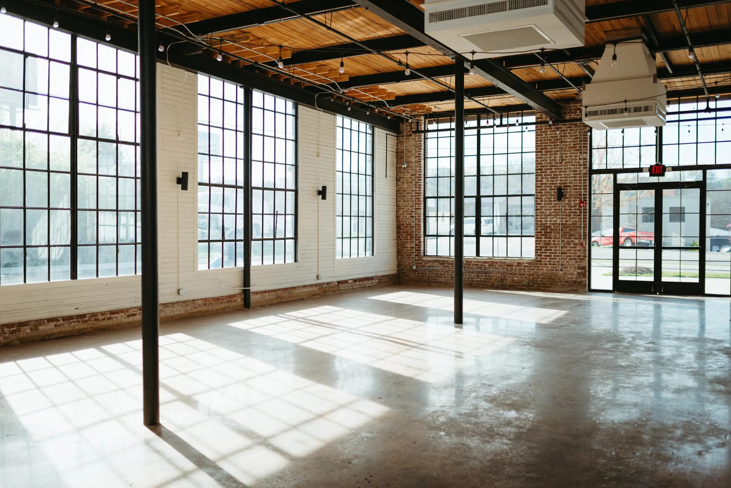 Vendor Highlight: Ozari Event Space!. Desktop Image
