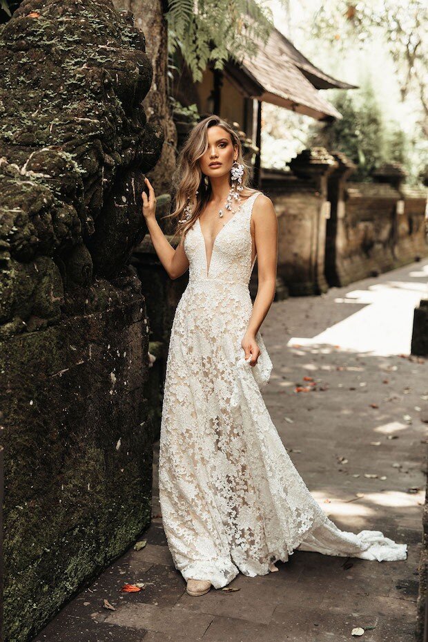 anise-tara-lauren-dress-=front-lace.jpg