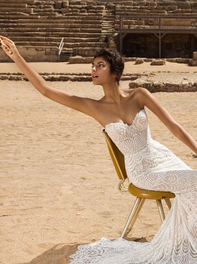 Gala-809-front-640x856.jpg