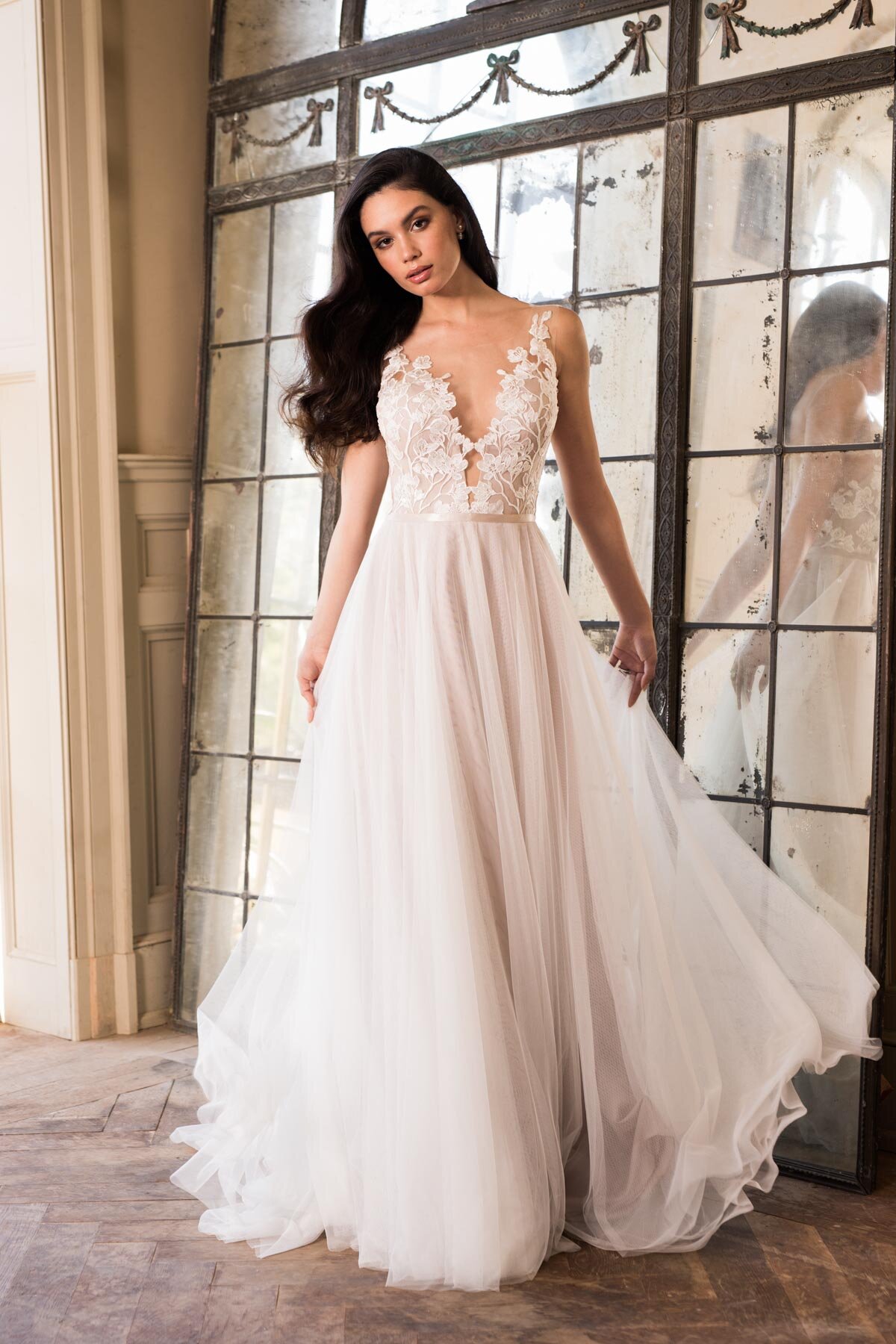 juno-watters-a-line-wedding-dress.jpg