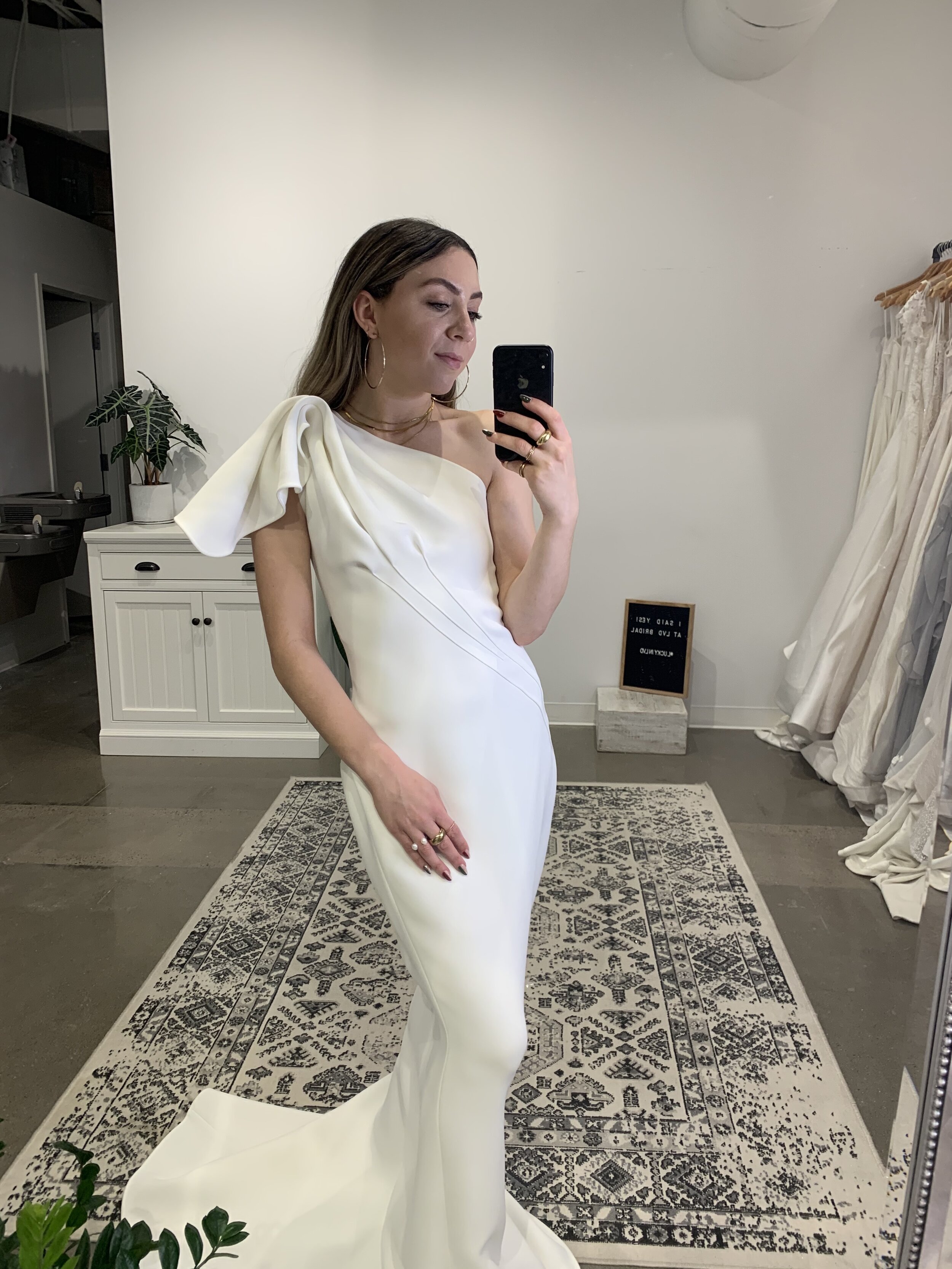 Choosing Your Bridal Style. Desktop Image