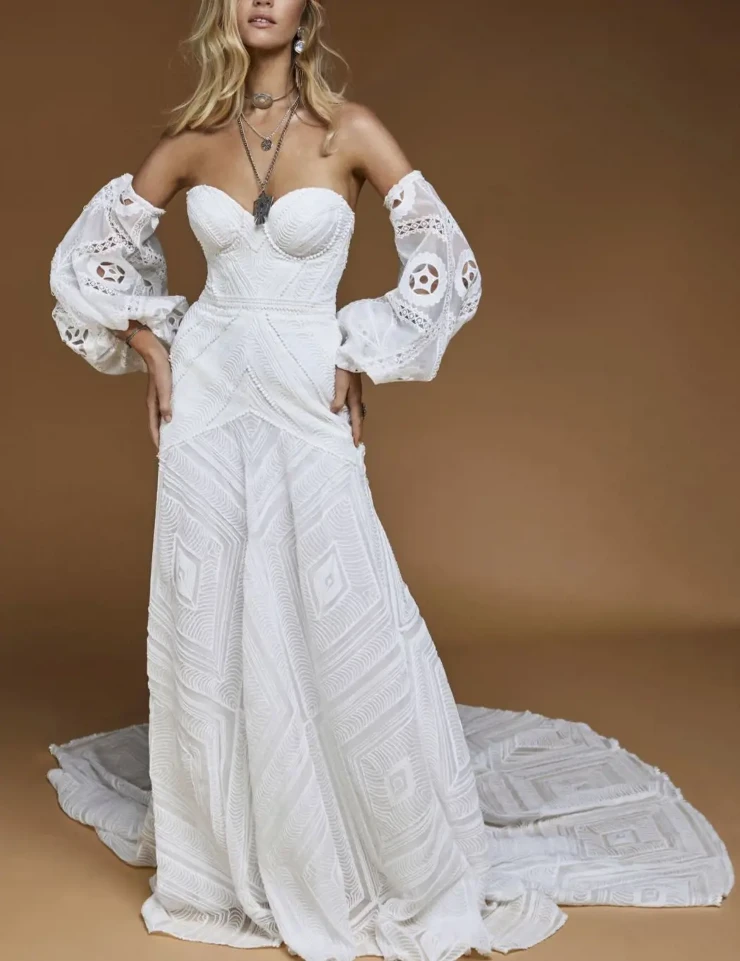 bohemian wedding dress gold coast Bohemian Beach Champagne Wedding Dresses Boho Spaghetti Straps Backless US14W / Custom Color