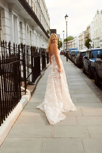 Galia Lahav Holly #1 thumbnail