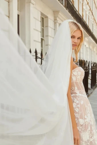 Galia Lahav Holly #2 thumbnail