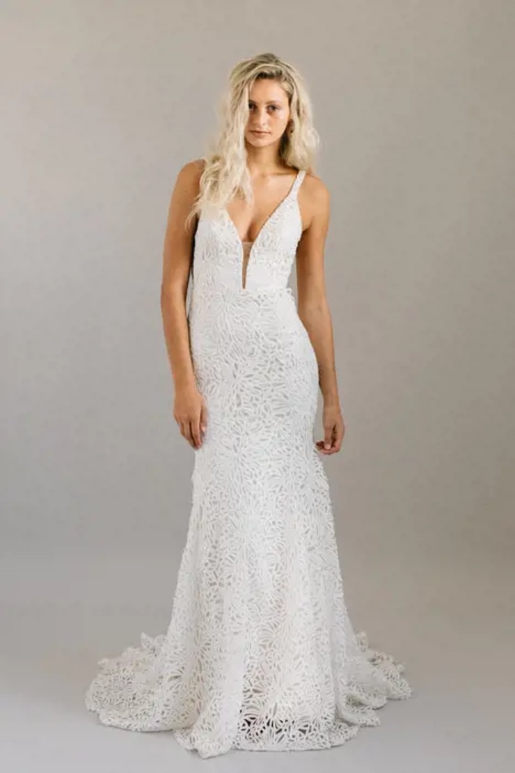Laudae bridal sales